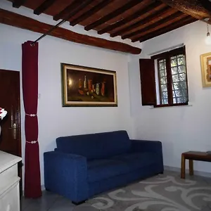 https://casa-serena-montepulciano.it-tuscanyhotel.com